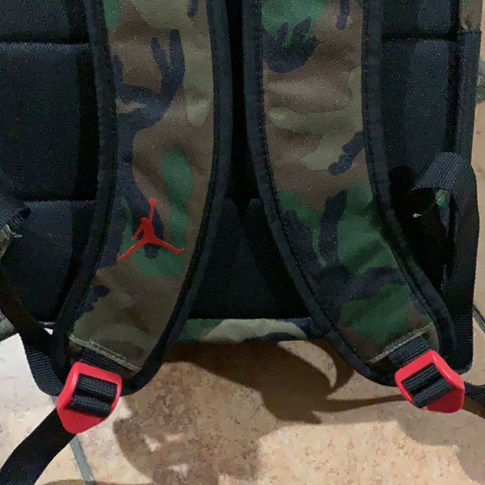 Jordan Jumpman 13” Laptop Camo Premium Backpack. - Picture 4 of 12